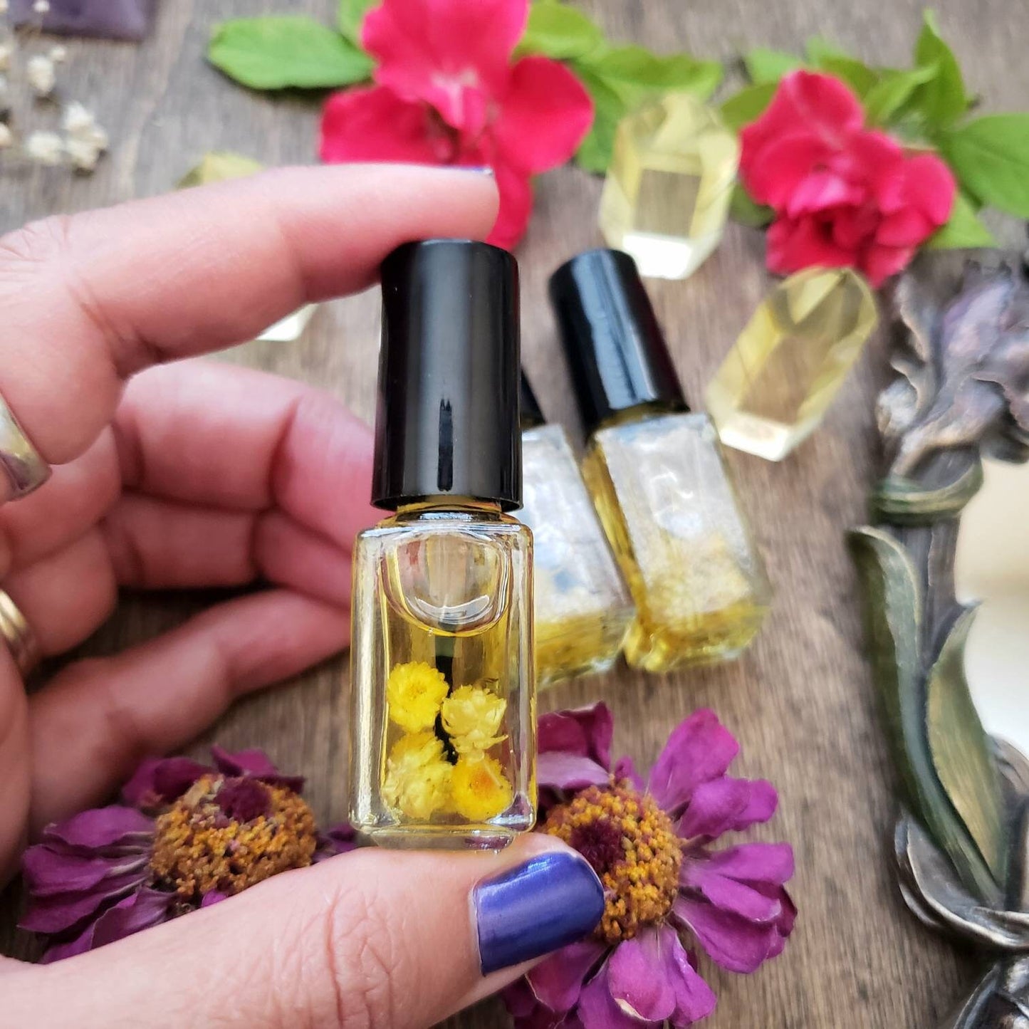 Cuticle oil | Strengthen nails | anti fungal | Apricot, Jojoba, Sunflower oil | Tea tree, Frankincense, Myrrh, Cypress, Lavender