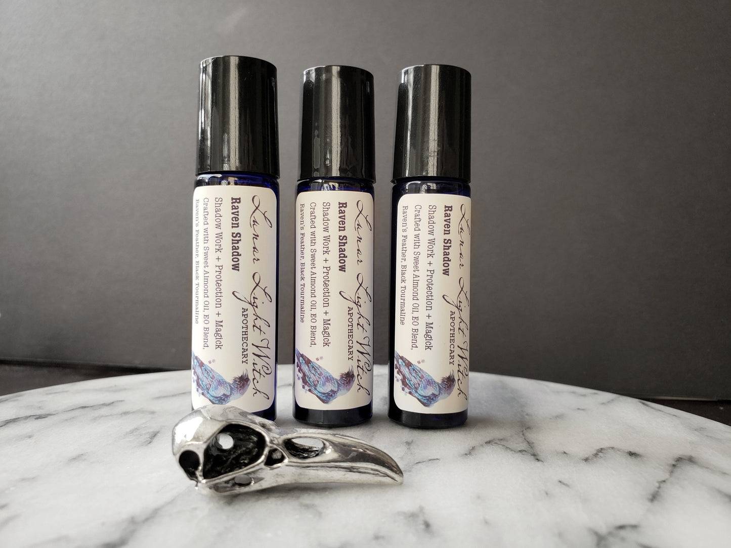 Raven Spirit Perfume | Shadow work | 10 ml Roller bottle | Protection | Magick | Sweet almond oil | Raven feather | black tourmaline