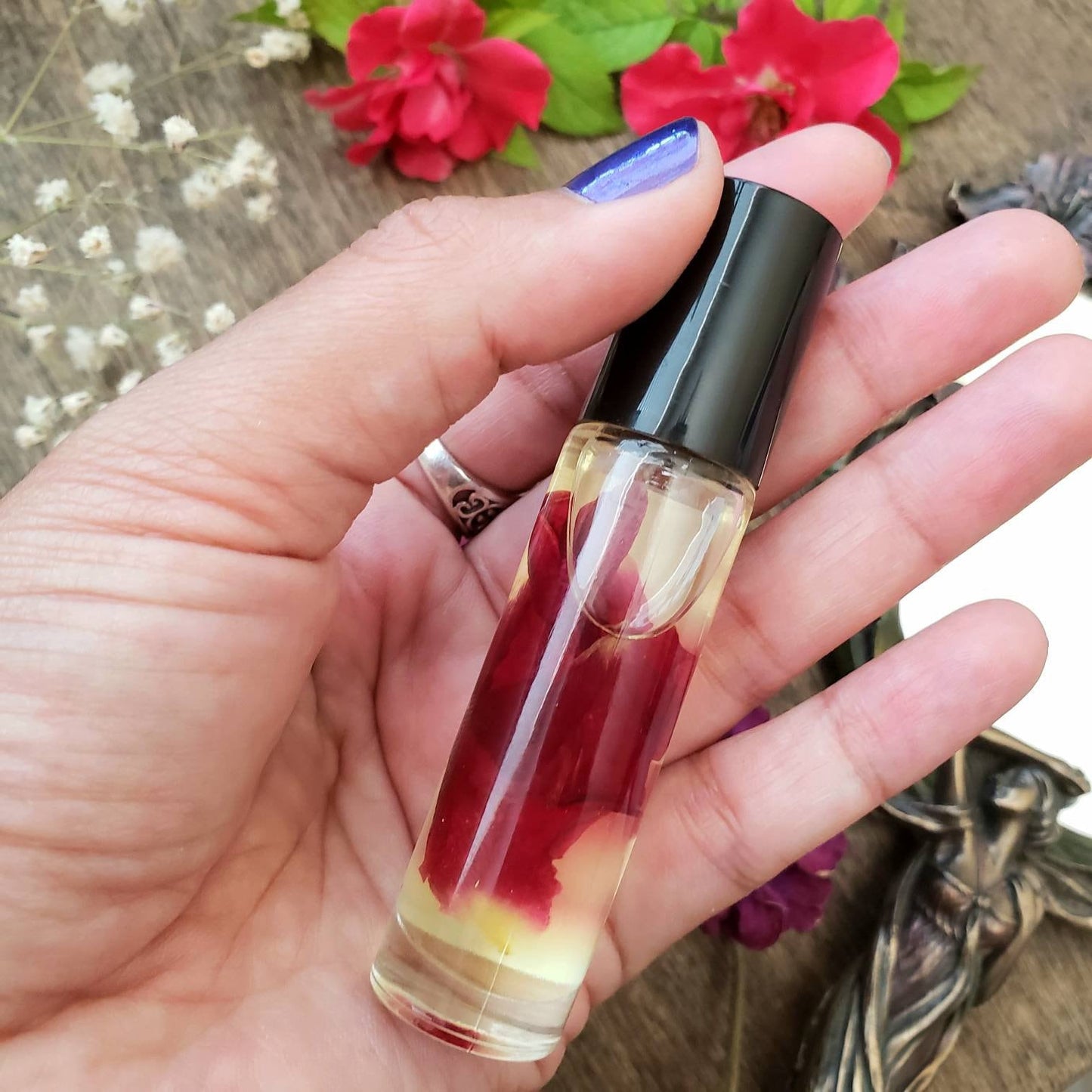 Rose Oil Perfume | sunflower oil | rose petals | Rose Maroc Essential oil