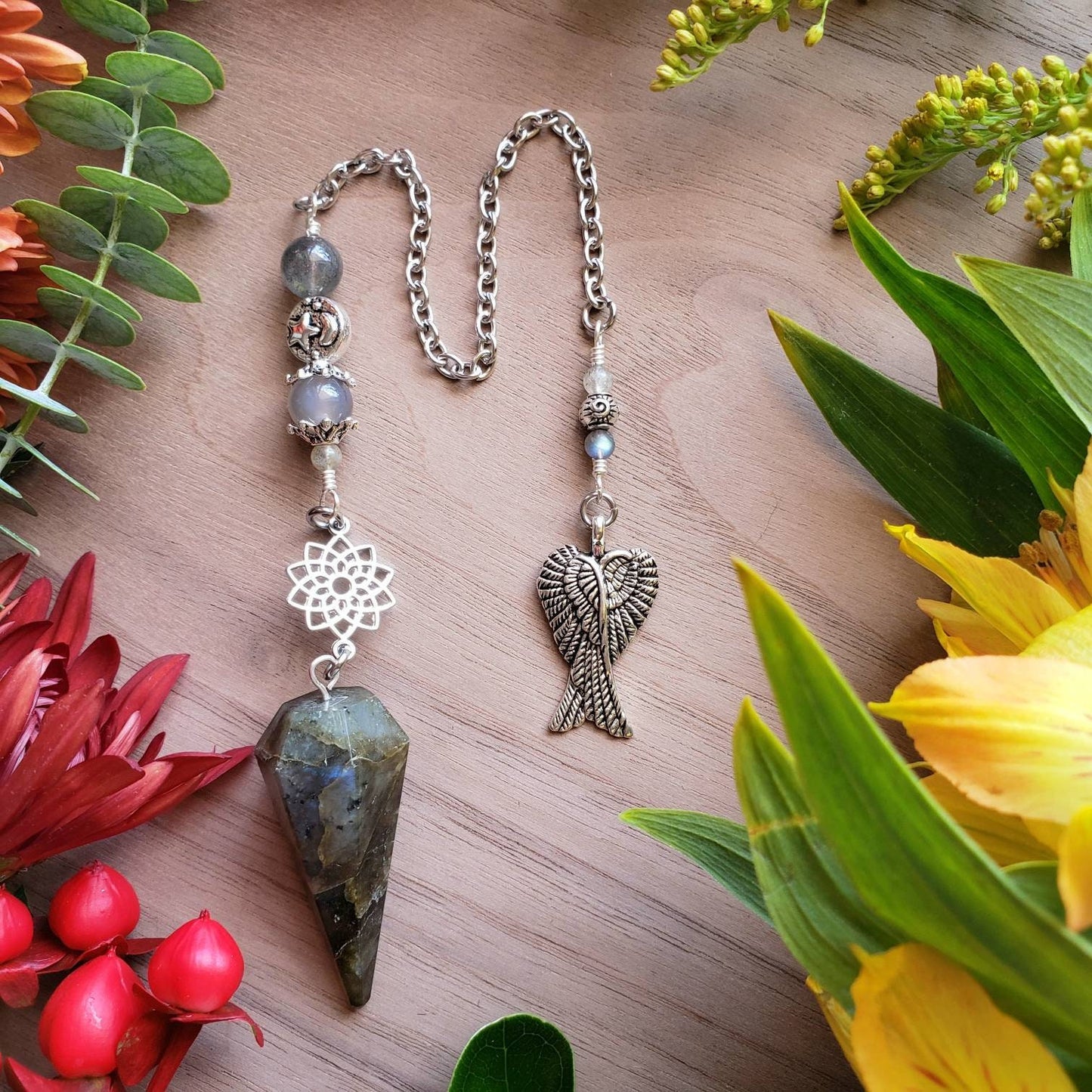 Labradorite Pendulum | Sacred Geometry flower | Chocolate Moonstone | Labradorite | Angel wing charm