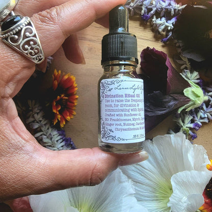 Divination Anointing Oil | Enhance Power | Connect with Ancestors | Magic tool | Curios | Witch Apothecary | Witchcraft |